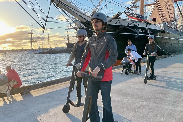Electric Scooter Waterfront Tour With Pictures - thumb 3
