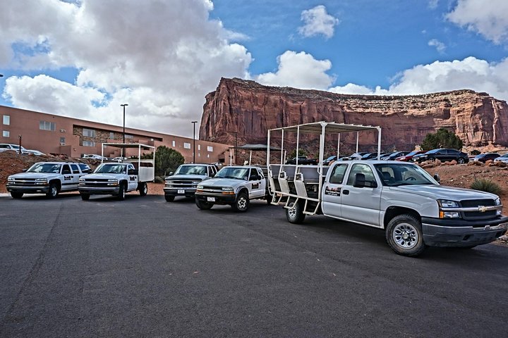 1.5 Hour Tour Of Monument Valley's Valley Loop Drive - thumb 2