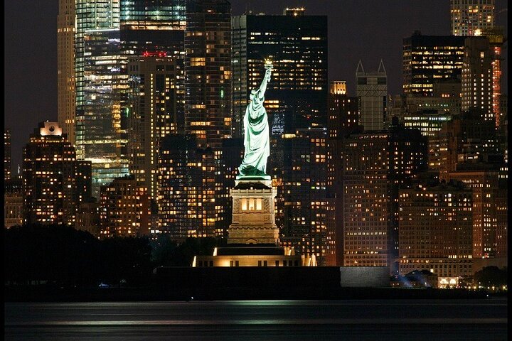 NYC Lights Tour By Limousine - thumb 4