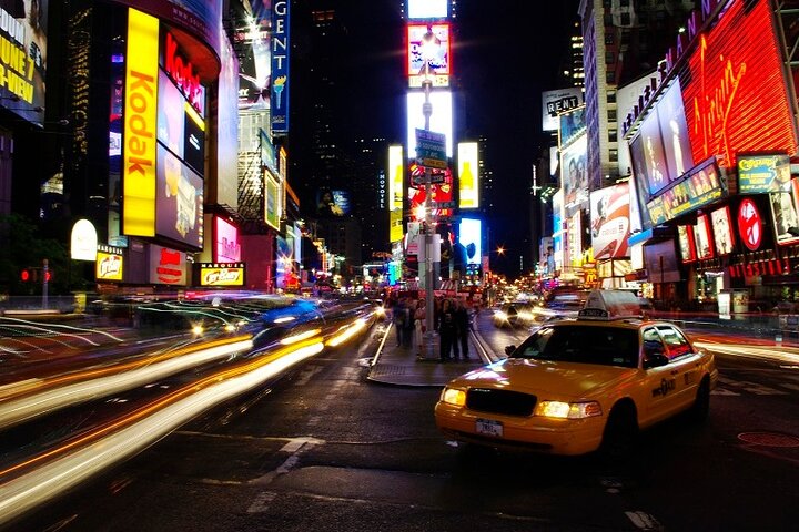 NYC Lights Tour By Limousine - thumb 5