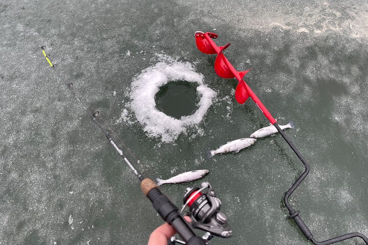 Ice Fishing Private Tour - thumb 2