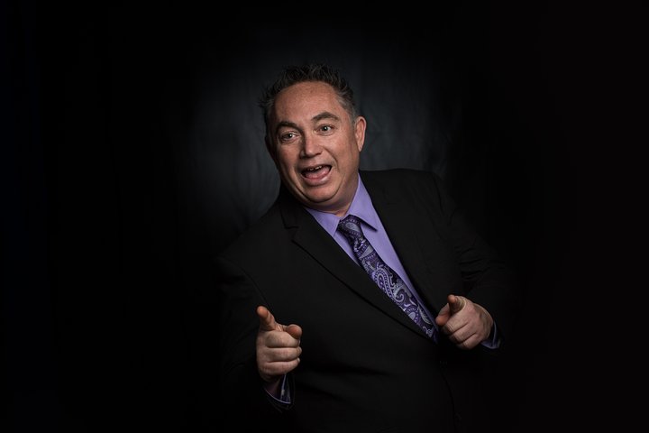 Magic & Comedy Show Starring Michael Bairefoot - thumb 2